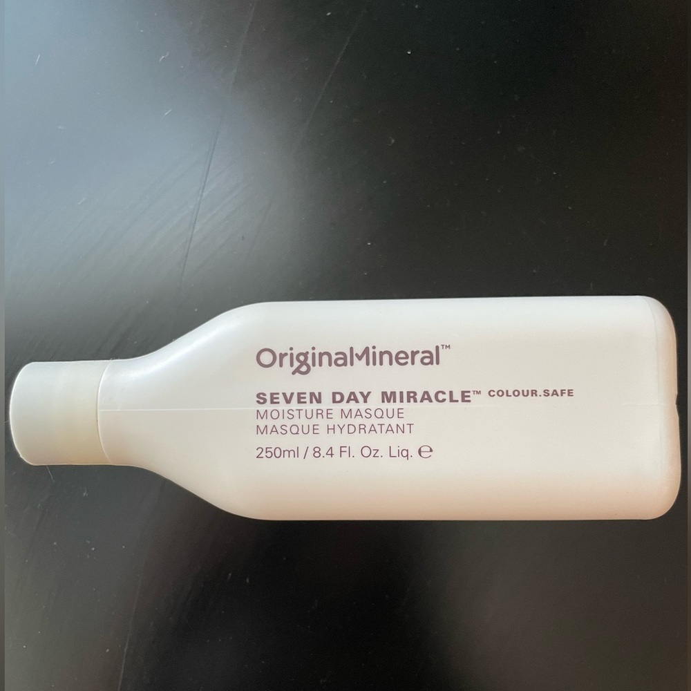 O&M Seven Day Miracle Moisture Mask